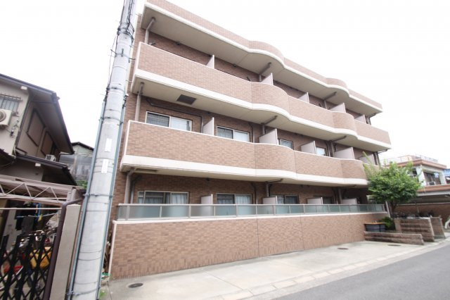 シャトーグロワール(近畿大学一人暮らし)の外観