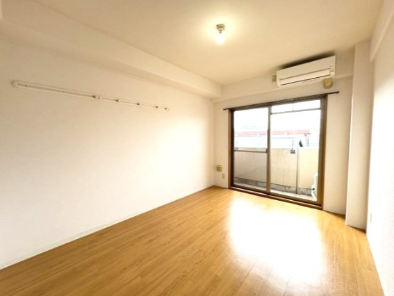 シャトーグロワール(近畿大学一人暮らし)の洋室