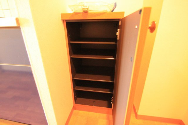 シャトーグロワール(近畿大学一人暮らし)の玄関