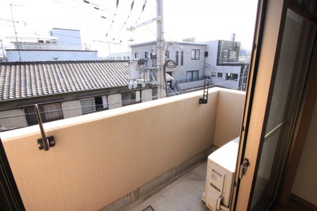 シャトーグロワール(近畿大学一人暮らし)のバルコニー
