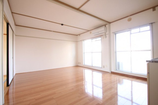  | グランドール坂田