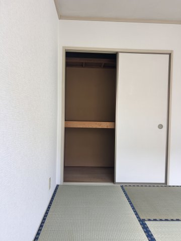 アルカサール西島Ｂの収納