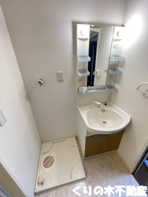 【洗面所】 | ボン・ヴォヤージュⅡ | 忙しい朝には欠かせない洗面所です