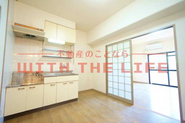 フォレスト小森野【10,000円キャッシュバック対象物件】の居間・リビング|ゆったりとしたリビングです