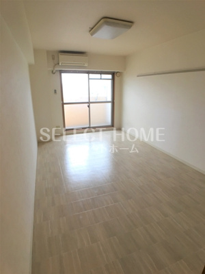 【居間・リビング】 | オレンジハウス（上六名） | おしゃれなリビングです
同一タイプです