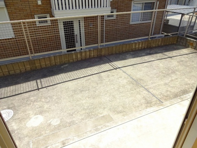 【庭】 | リビングタウンほたる野B