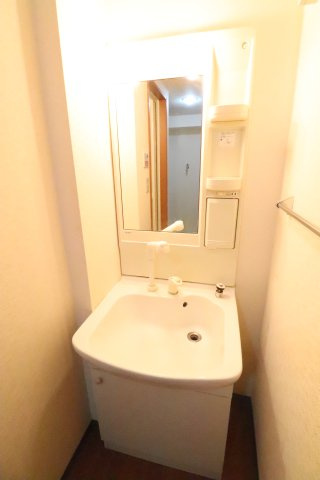 エンジョイライフの洗面所