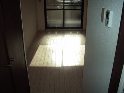 パンセ堀川の内装|廊下から～