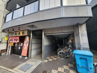 パンセ堀川のエントランス