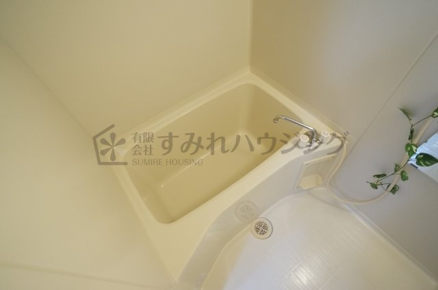 シャトー南花屋敷の浴室