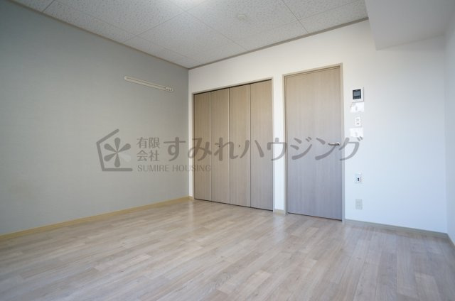 シャトー南花屋敷の寝室