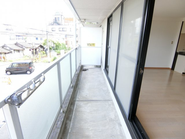 日吉壱番館のバルコニー