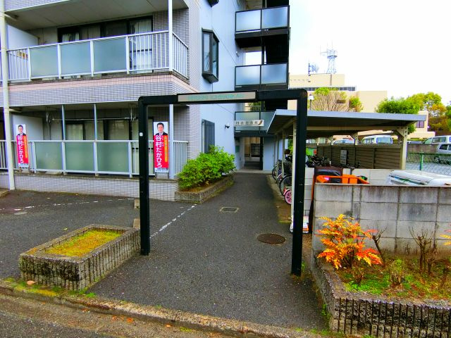 日吉壱番館のエントランス