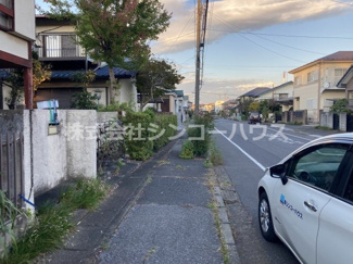 【前面道路含む現地写真】