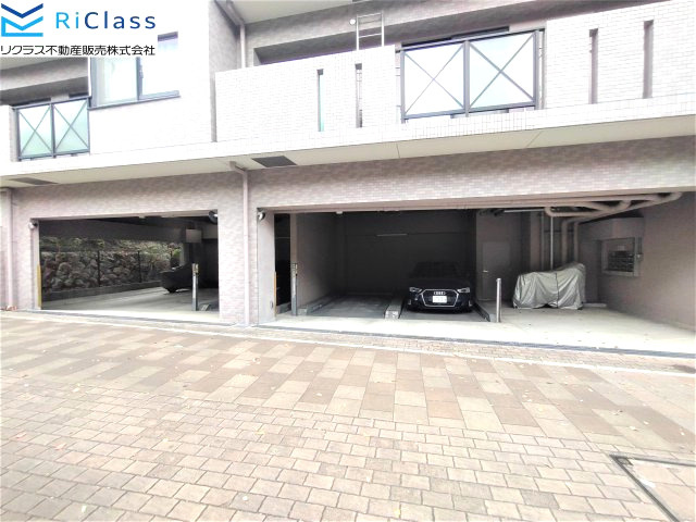 アーバンヒルズ神戸中央の駐車場|駐車場があります