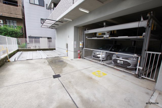 エスリード梅田西　仲介手数料無料の駐車場