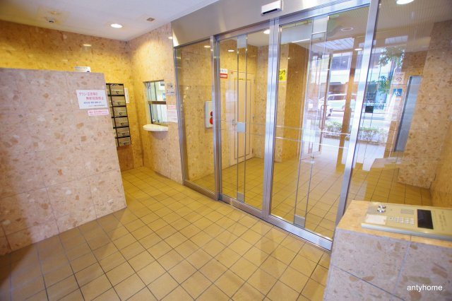 エスリード梅田西　仲介手数料無料のロビー