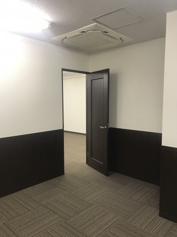 岡部ビル