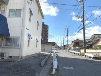 【駐車場】 | 車をお持ちの方に嬉しい駐車場付きの物件です