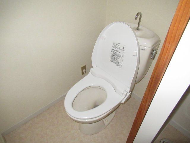 クリスタルハイツ（城西）のトイレ|シンプルで使いやすいトイレです