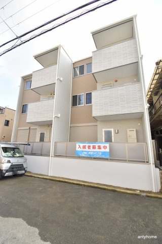 ウェルスクエア江坂　仲介手数料無料