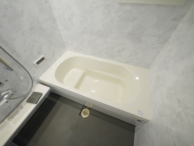 クレアール西九条の浴室|ゆったり過ごせるお風呂です