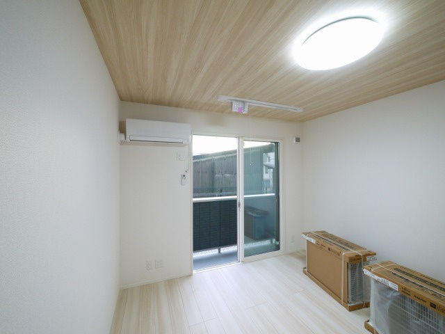 クレアール西九条の居間・リビング|ゆったり過ごせる居間です