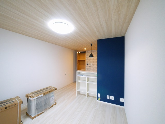 クレアール西九条の居間・リビング|使いやすい居間です