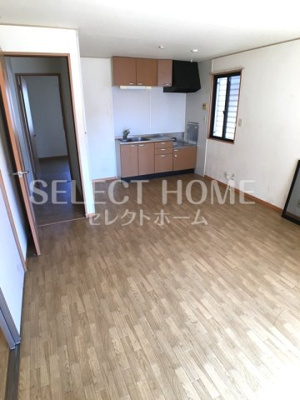 【居間・リビング】 | セジュール薮田B | 使いやすい居間です