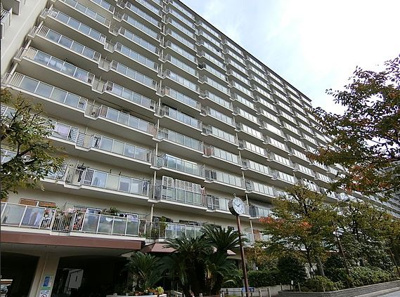 【外観】 | ローレルハイツ北天満2号棟西棟 | 環状線「天満」駅徒歩4分！
生活至便な環境です。