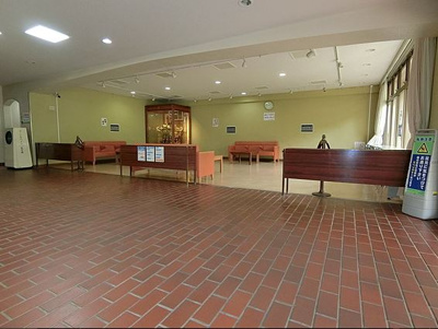 【エントランス】 | ローレルハイツ北天満2号棟西棟 | 1階ロビーのコミュニティルームです。