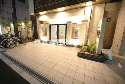 【エントランス】 | S-RESIDENCE淀屋橋 | 建物の内部です