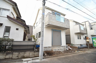 【外観】 | 現地見学や資料請求などお気軽にお問合わせ下さい。
周辺環境とあわせて現地ご案内致します。