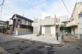 【外観】 | 現地見学や資料請求などお気軽にお問合わせ下さい。
周辺環境とあわせて現地ご案内致します。