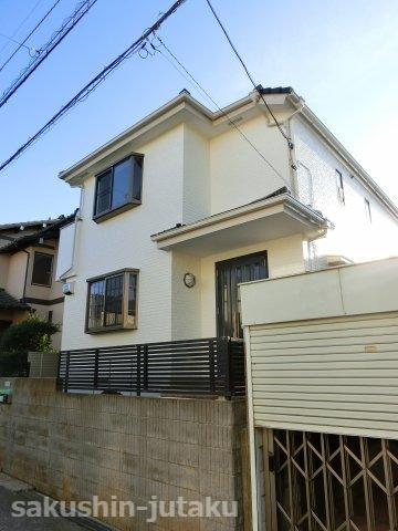 勝田台４丁目　中古戸建の外観|勝田台４丁目　中古戸建　内外装リフォーム済（令和３年１０月）既存住宅瑕疵保険　南西公道・北東公道の二方向道路面　６ＤＫ＋納戸　カースペース　