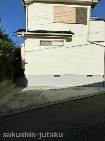 勝田台４丁目　中古戸建の外観|駐車場