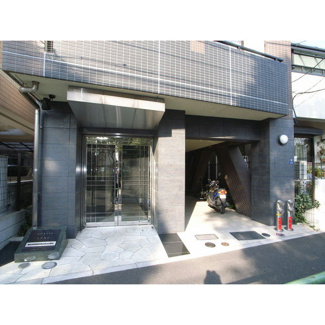 【エントランス】