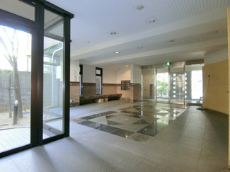 【エントランス】