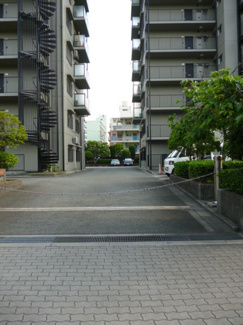 【その他共用部分】 | 駐車場入り口部分