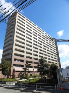 【外観】 | 重厚感と落ち着きを感じさせる外観