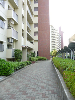 【その他共用部分】 | エントランスまでのスロープ