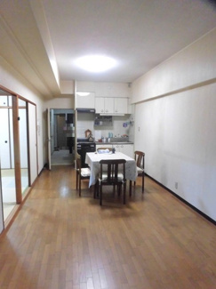 【外観】 | 南向きバルコニーに面していますので、陽当りのいいリビングです！