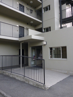 【エントランス】