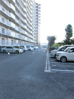 【駐車場】 | 青空駐車場です！