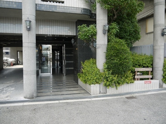 【エントランス】