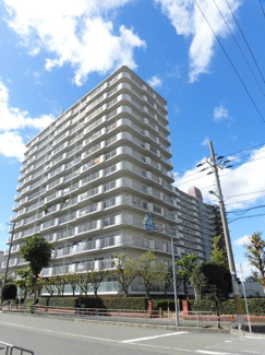 【外観】 | 構造：鉄骨鉄筋コンクリート造１４階建の６階部分　建築年月：昭和５６年６月
管理方式：日勤