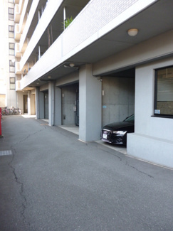 【駐車場】 | 敷地内駐車場あります