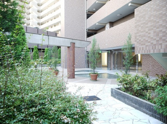 【その他共用部分】 | 敷地内もご覧の通り