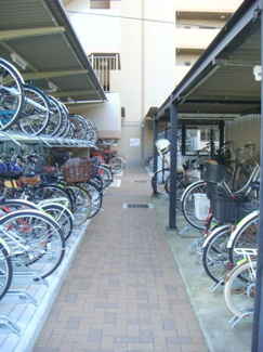 【駐車場】 | 駐輪場も新しくなりました！