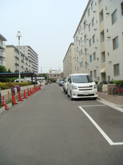 【その他共用部分】 | 広々とした敷地です